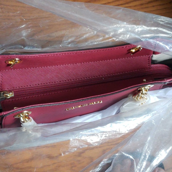 Sold Red leather sholder purses - Picture 2 of 4